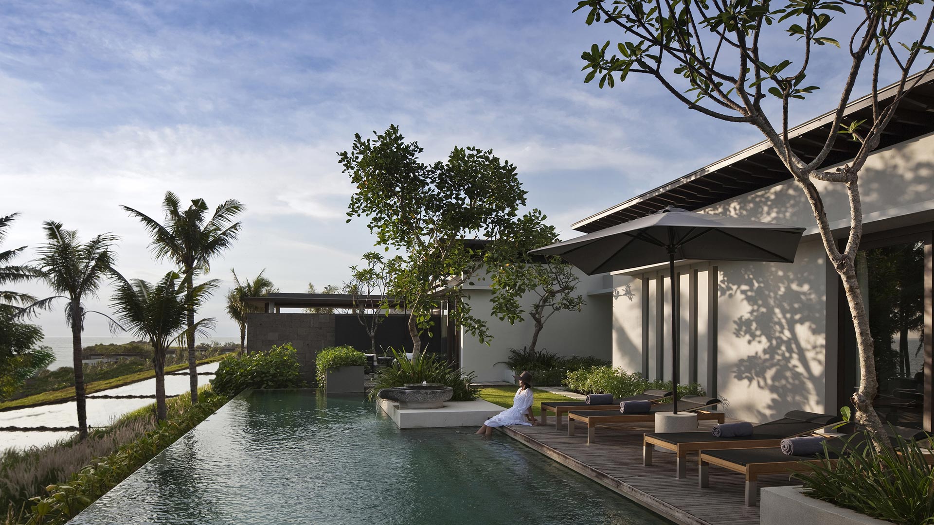 Residences - Contemporary design in ageless surroundings